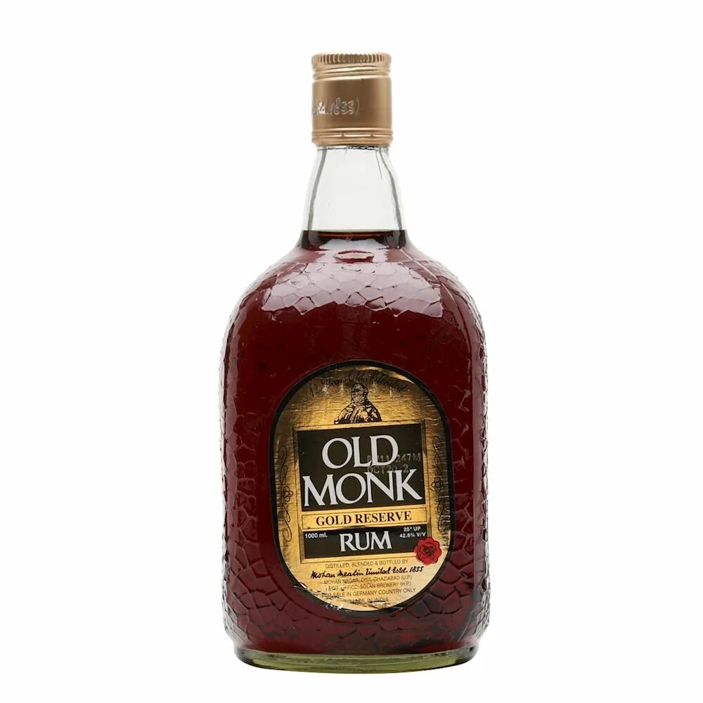 Индийский old monk. Ром Олд Монк Ром. Ром индийский Олд мунг. Олд Монк Голд. Ром Олд Монк Индия.