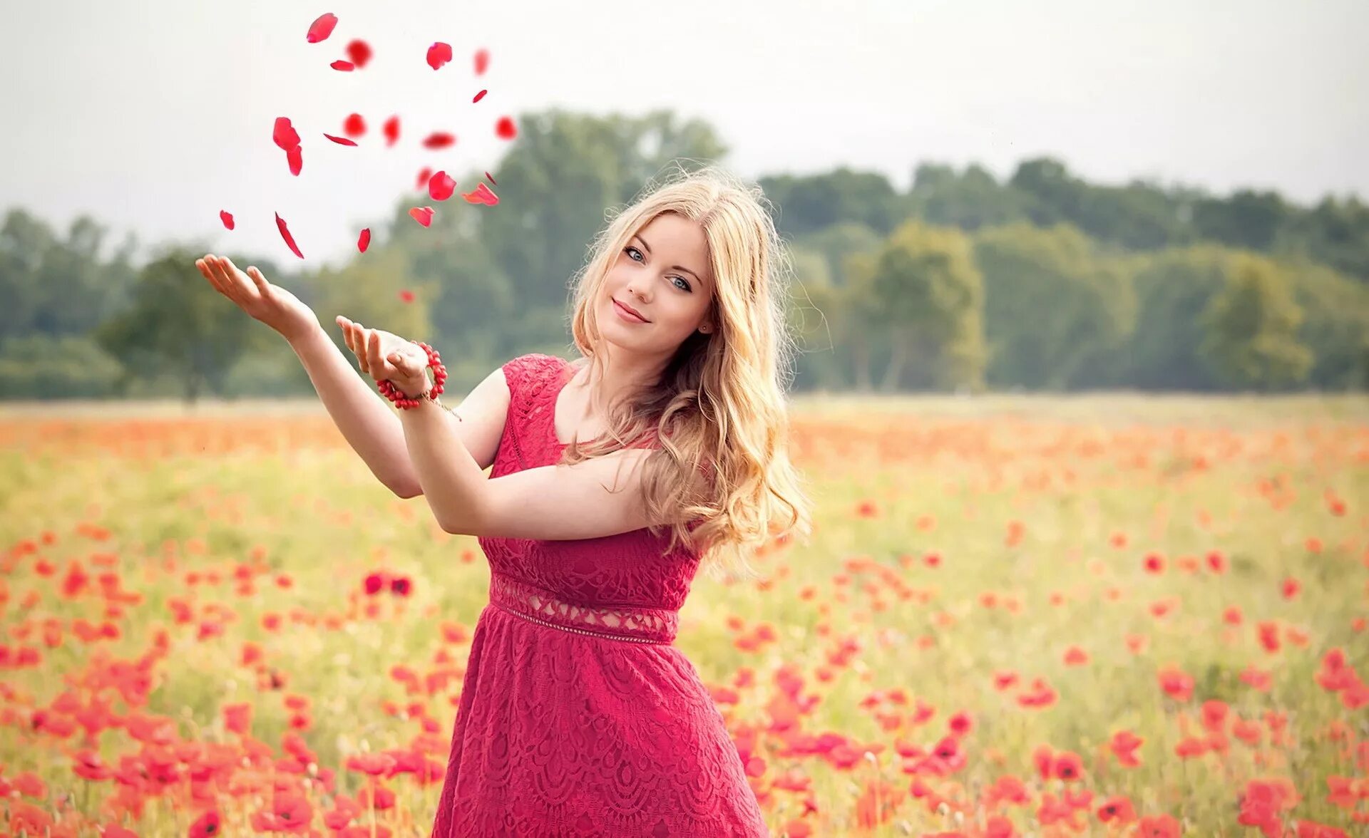 Олеся костина. Улыбка девушки. Яна гроза. Улыбка девушки. Нежная женщина.