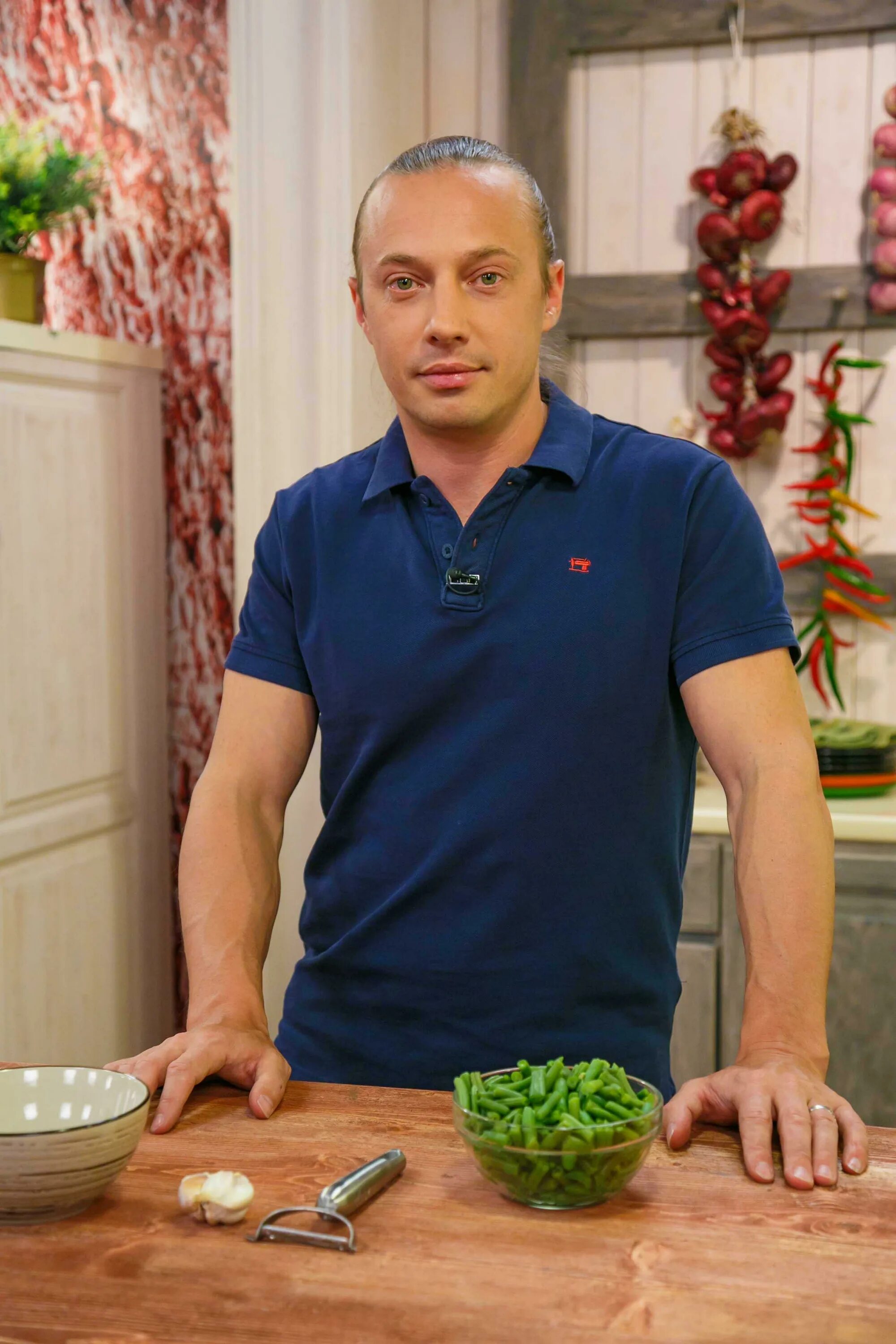 Шеф 6 на ютубе. Василий емельяненко шеф-повар. василий емельяненко шеф пова. василий емельяненко повар. василий емельяненко шеф-повар жена.