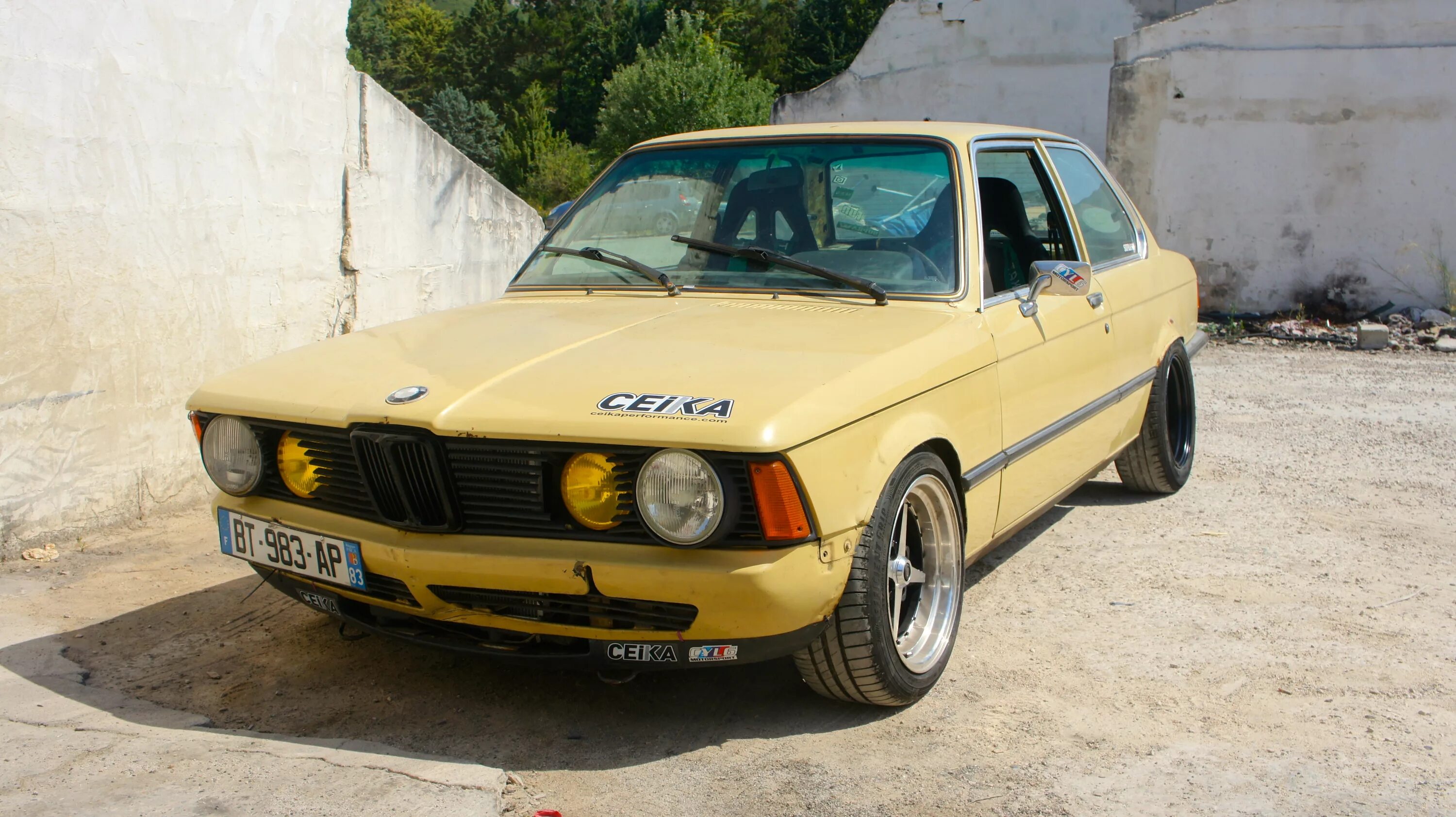 Bmw e21. Bmw 316 1976. Бмв 316 e21. Бмв 316 e21. Bmw e21.