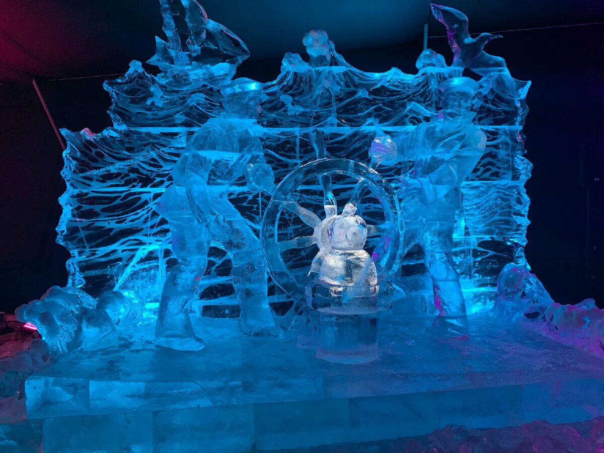 Фестиваль ледовых скульптур кроншлед. Ледяные скульптуры на Ольхоне. Выставка ледяных скульптур на Ольхоне. Выставка ледяных скульптур в Кронштадте 2023.