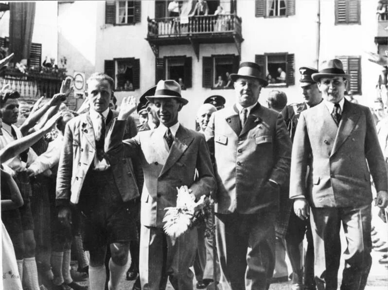 Становись на немецком. Joseph Goebbels. Goebbels in Venice.