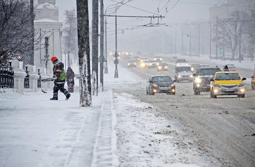Снегопад. Снег в Москве. Снегопад в Москве. Снегопад в Москве сейчас.