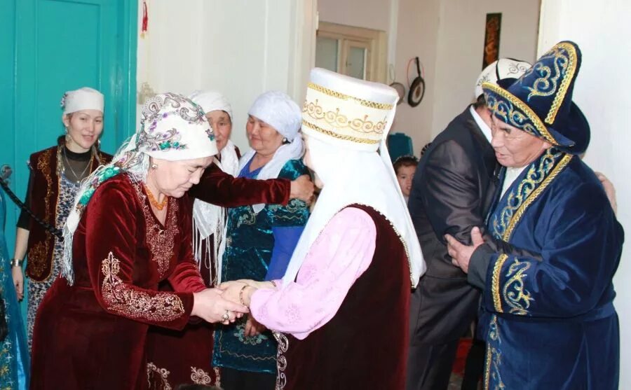 Казахский обычай Көрісу. Казахский праздник амал. 14 Наурыз. Амал мерекесі сценарий
