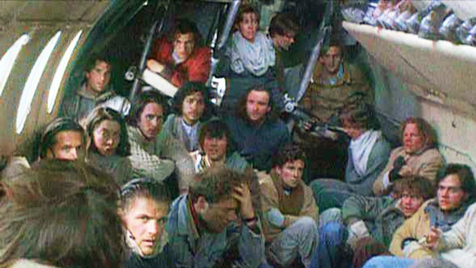 Авиакатастрофа в андах. 1972 год регбисты авиакатастрофа. группа людей чей самолёт разбился в андах. фото людей разбившихся в андах. реальные фото с авиакатастрофы в андах.