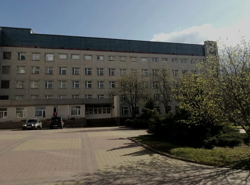 харьковская поликлиника 9. харьковская 35 городская клиническая больница. в больнице в харькове. одесса переполненные больницы. коридор больницы ночью.