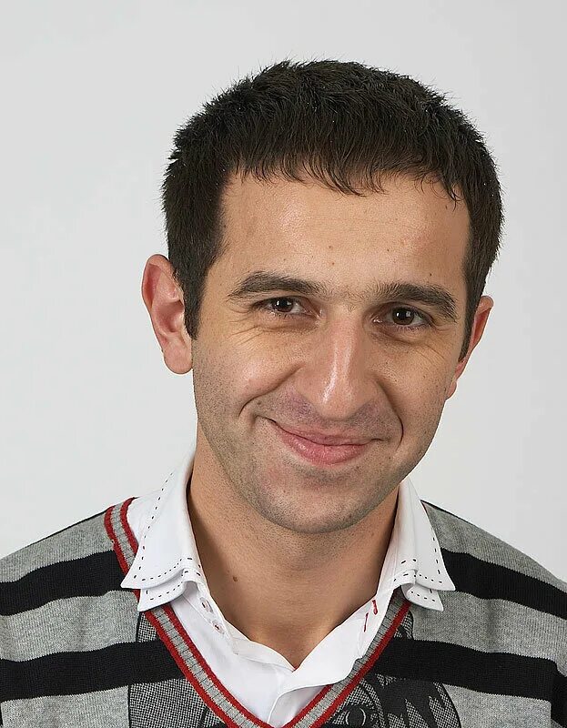 Сослан фидаров 9 рота. Сослан фидаров 9 рота пиночет. Фидаров фото. Сослан фидаров. Сослан фидаров актер.