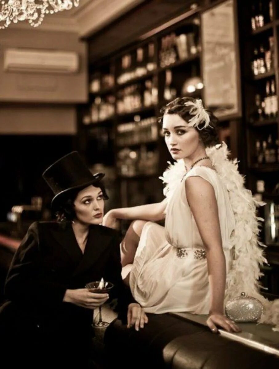 20е гэтсби. Гэтсби америка 20х. Мафия гэтсби. Стиль год. Мода чикаго 30-х годов.