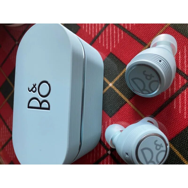 Bang инструкция. Наушники коробка Bang Olufsen BEOPLAY e8 2.0. BEOPLAY e8 Sport Mint. Как подключить BEOPLAY e8. Bo e8 Sport reset.