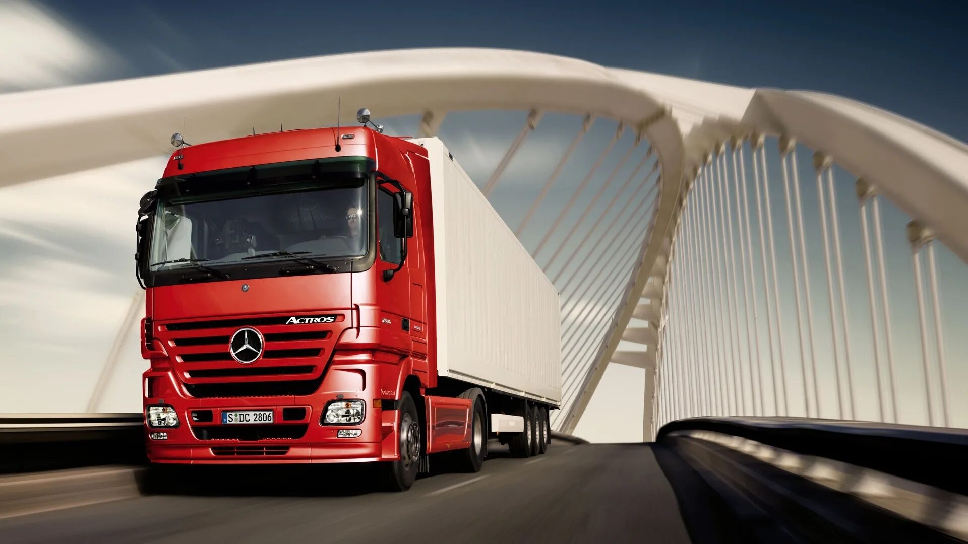 Компания грузовичков. Mercedes-Benz Actros. Mercedes-Benz Actros 20 тонн. Грузовик Мерседес 1846. Грузовой транспорт Мерседес Актрос.