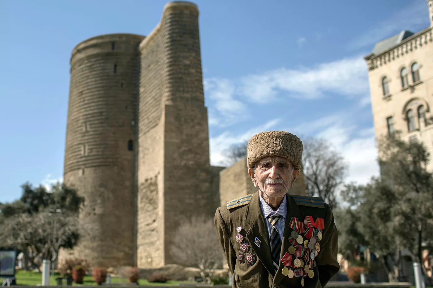 Азербайджан 1941-1945. Аллахверди Алиев ветеран. Баку 1941. Азербайджанцы на войне 1941-1945. Муз 9 мая