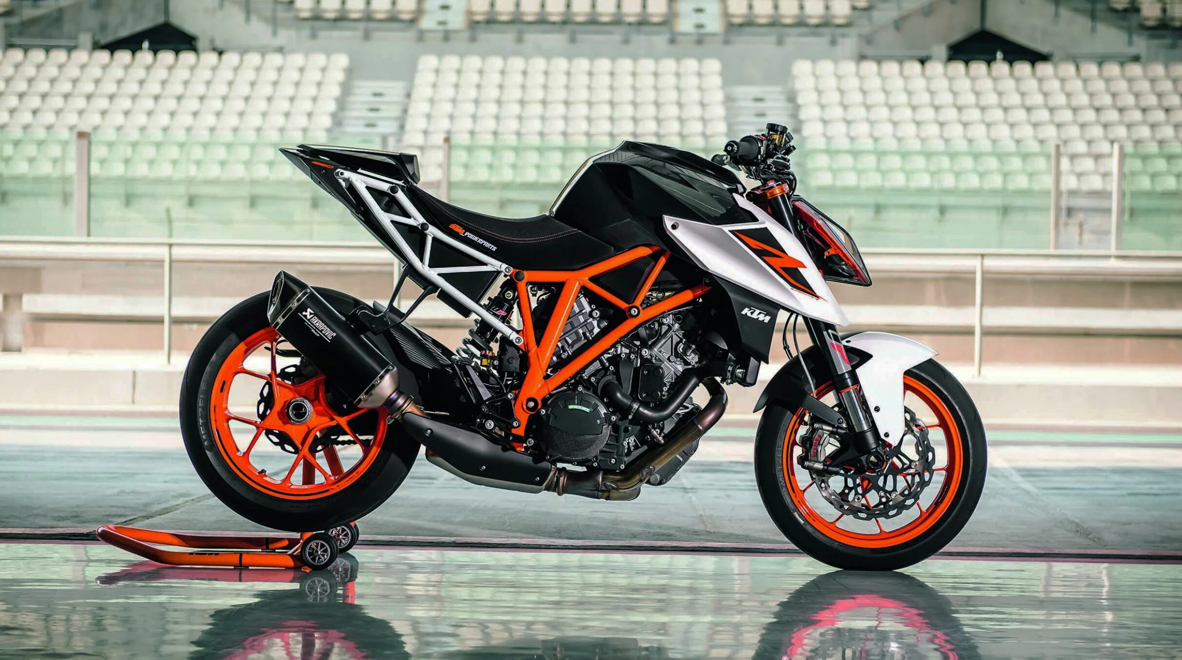 Ktm super duke r. Ktm super duke 1290. ktm duke 1290. ktm duke 1290 r. ktm 1290 super duke r.