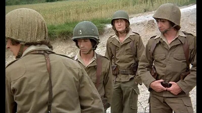 Новобранцы фильм 1971. Безумные новобранцы фильм. Новобранцы сходят с ума 1971. Новобранцы сходят с ума. Безумные новобранцы.