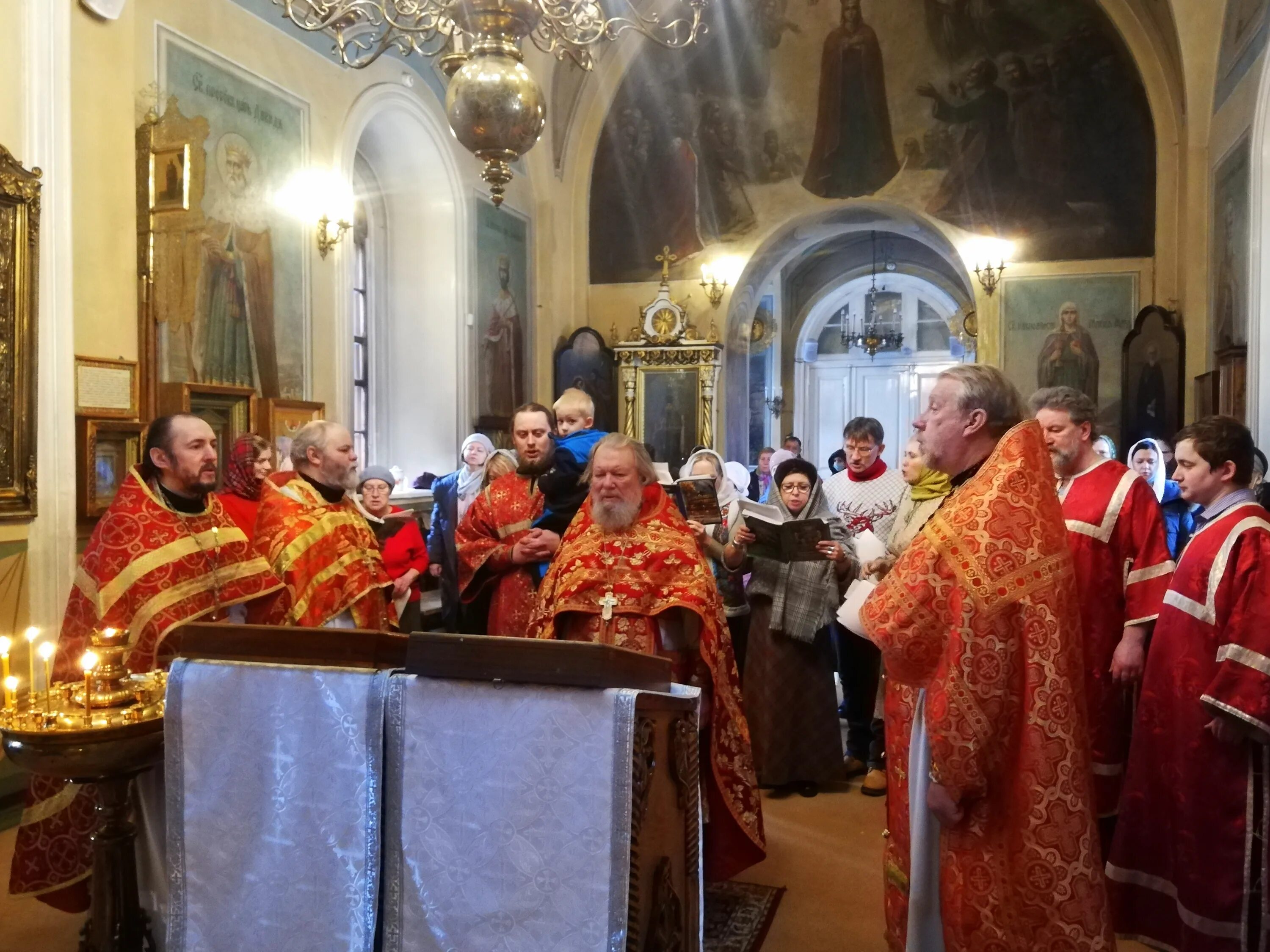 служба в храме клина. настоятель троицкий собор клин. сергиево посадская епархия.