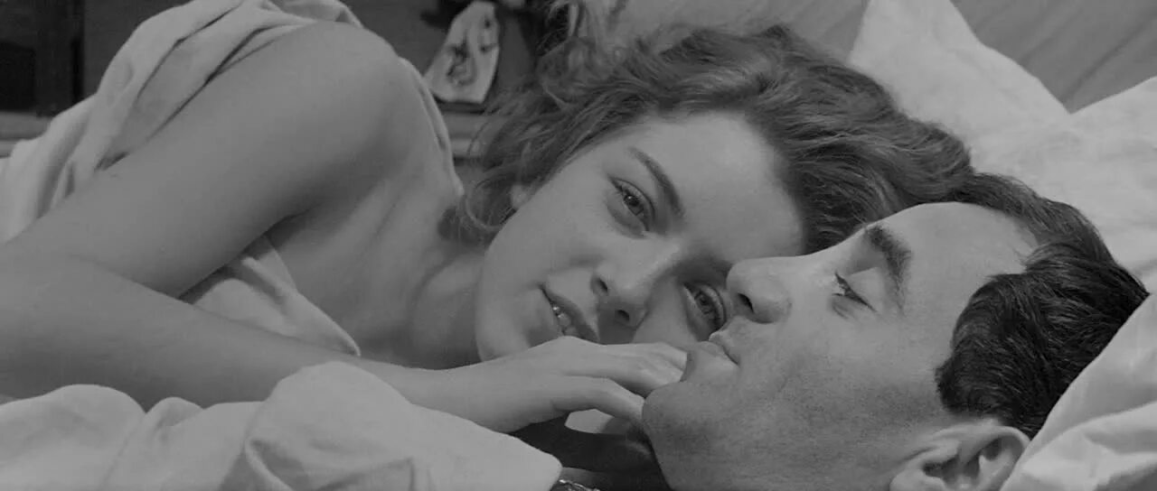 Shoot the piano player. Мари Дюбуа. Стреляйте в пианиста фильм 1960. Стреляйте в пианиста Трюффо. Мишель Мерсье стреляйте в пианиста.