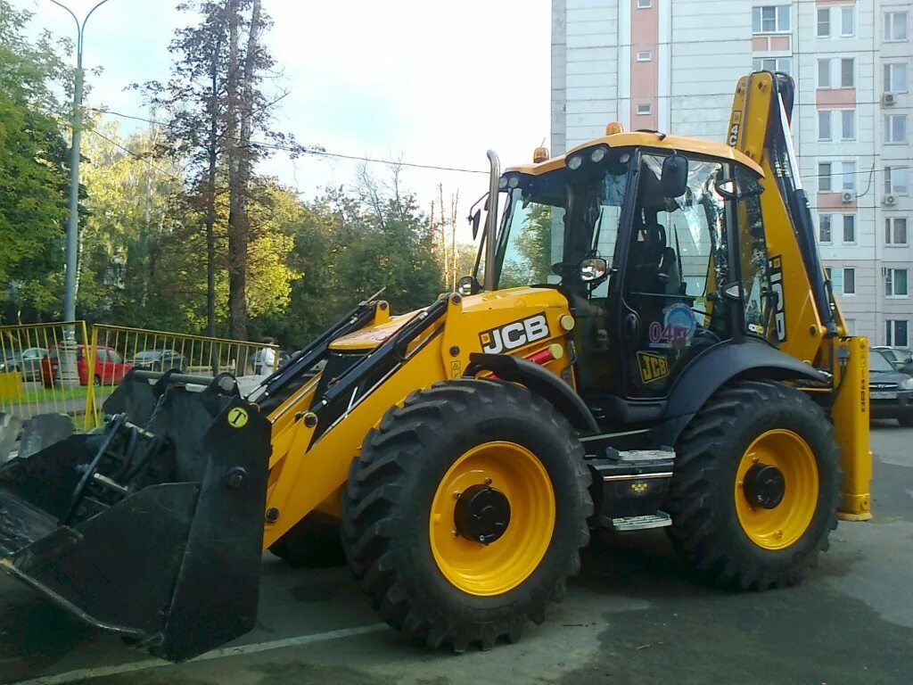 Сколько стоит экскаватор погрузчик. Трактор JCB 4cx. Трактор JCB 5cx. Экскаватор-погрузчик JSB 5cx. JCB 5cx погрузчик.