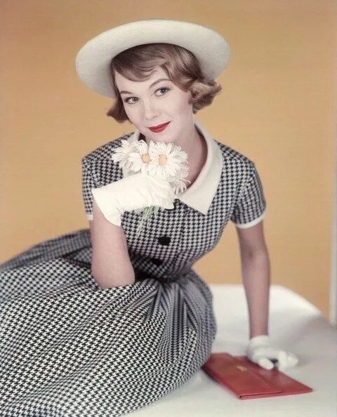 Instagram post by Colette Patterns * Dec 28, 2017 at 5:44pm UTC Vintage fashion 