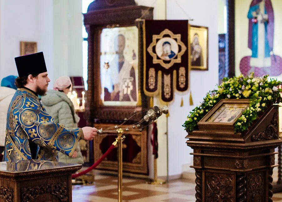 Спасители праздника. Спасители праздника
