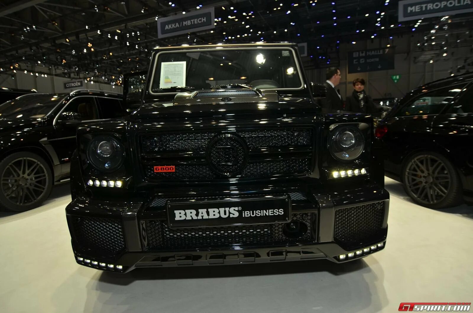 Самой дорогой гелик. Мерседес Гелендваген Брабус. Мерседес g800 Brabus. Гелик Брабус g800. Гелендваген Брабус g800.