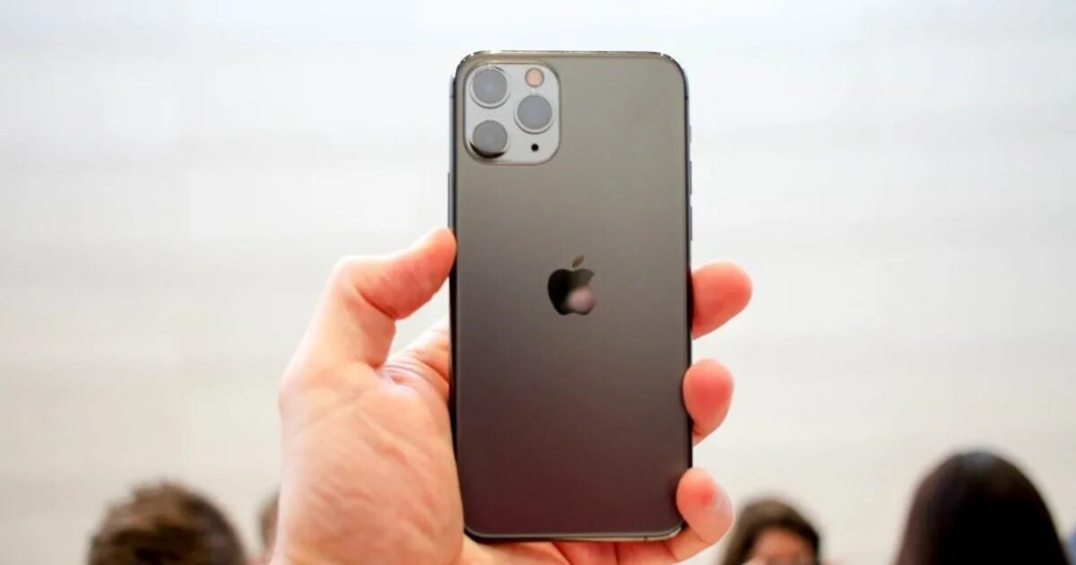 Айфон 11 с рук. Айфон 11про Max. Iphone 11 Pro. Эпл 11 айфон. Iphone 11 и 13 Pro.