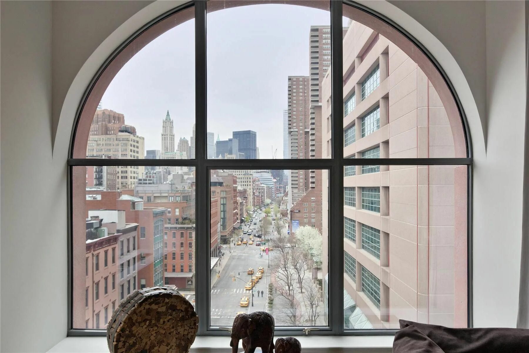 There 3 windows in the room