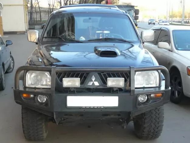 Как снять передний бампер л200 Comment enlever les pare-chocs avant et arrière Mitsubishi Outlander 2 XL (2006-