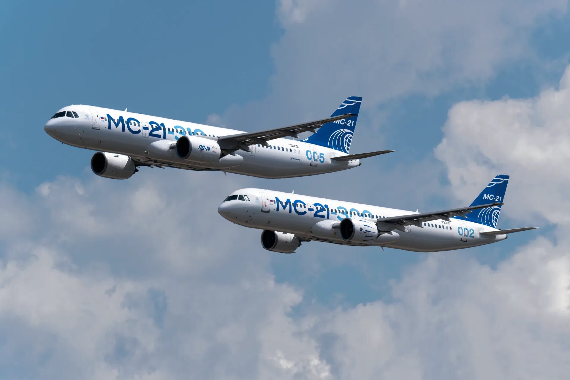 Мс 21 поставки. MC 21 300. Самолёт МС 21 300. Irkut MC-21-300. MC-21-310.