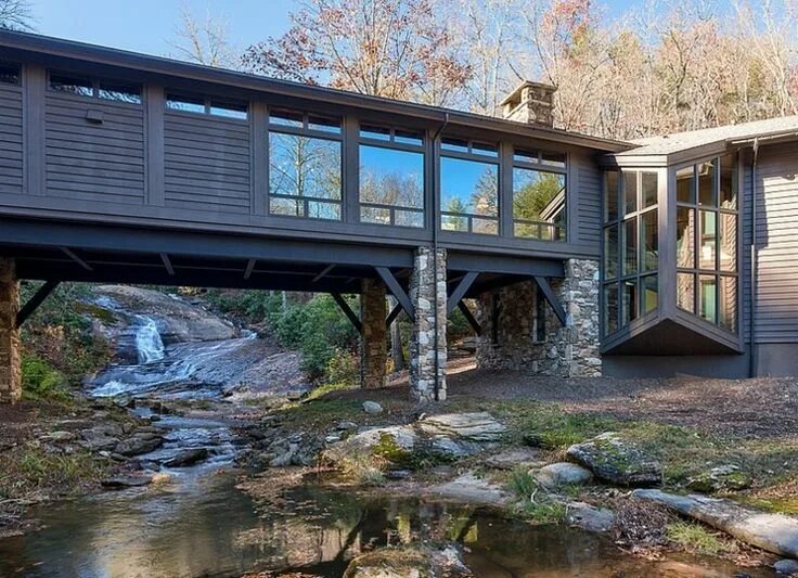Дом через реку. Bridge house - дом-мост в австралии. дом на склоне. современный дом на склоне.