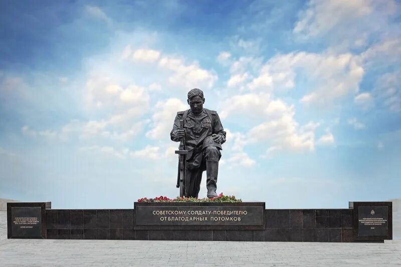 кашары кашарский район. каменск-шахтинский мемориал воинской славы. атаман платов памятник в новочеркасске. бюст атамана платова. мемориал платов.