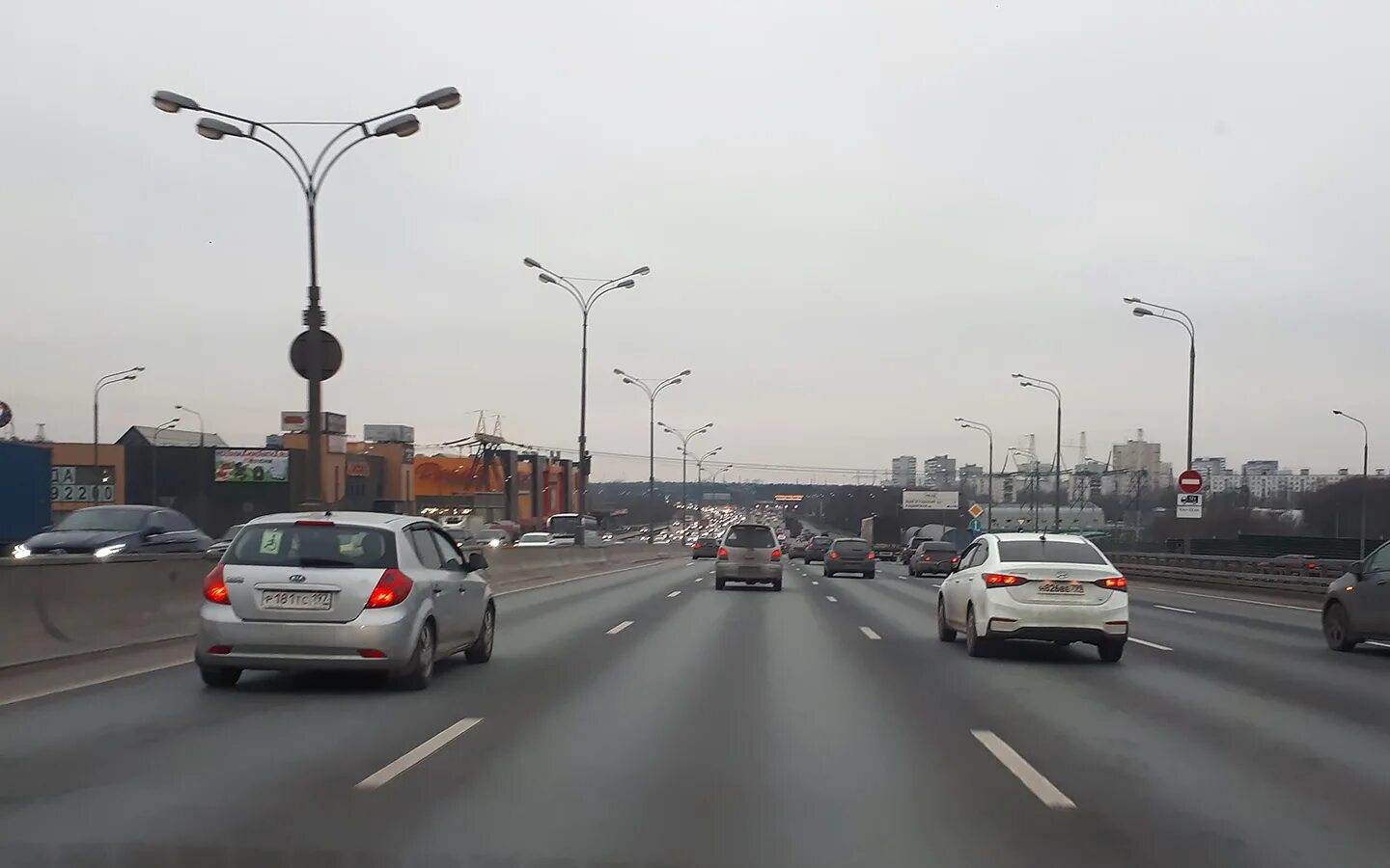 Движения в левом ряду