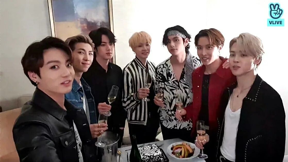 Бтс прямые трансляции. Bts v live 2025. bts грэмми 2025. бтс эфир. чонгук грэмми 2025.