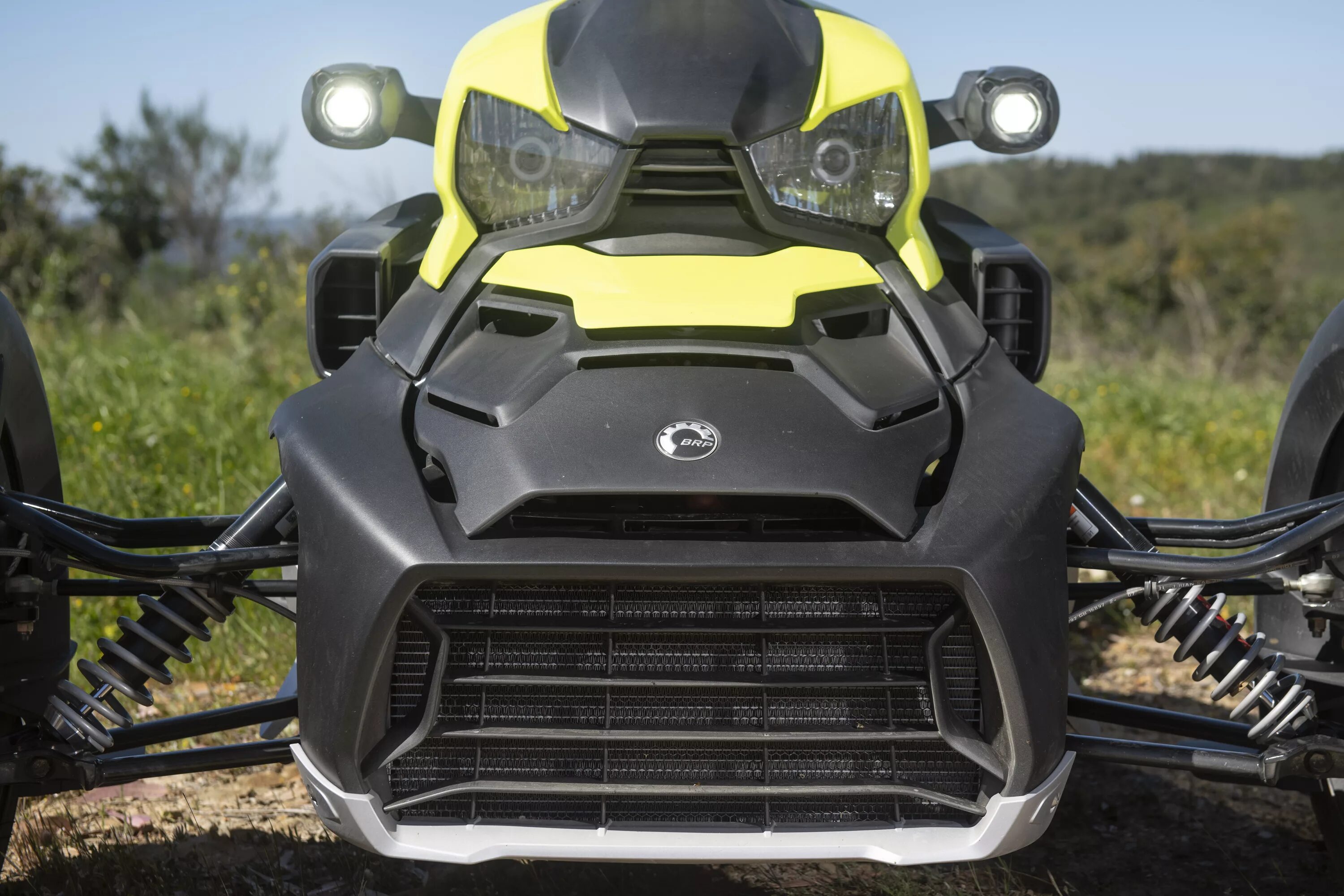Cheap can am. Сетка BRP can-am. BRP can-am St-1 Hybrid.. Защитное стекло BRP can-am. SP connect BRP can am.