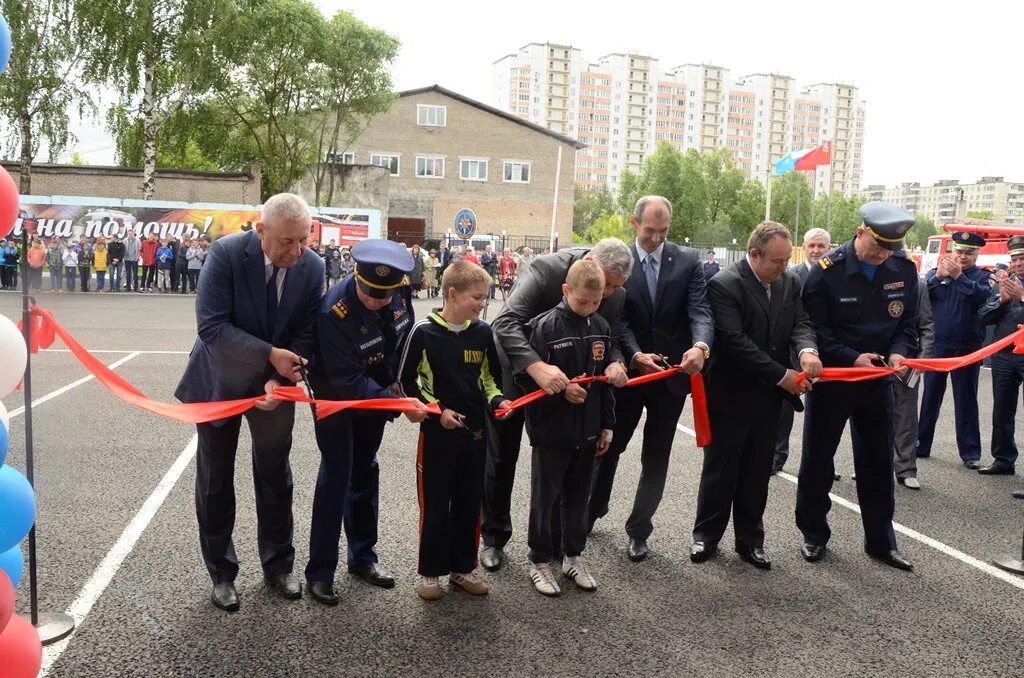 Участковый ногинск. Новое Заречье Ногинск. Новая школа в Ногинске на Заречье 2. Открытие школы в Ногинске Заречье. Ногинск старое Заречье.