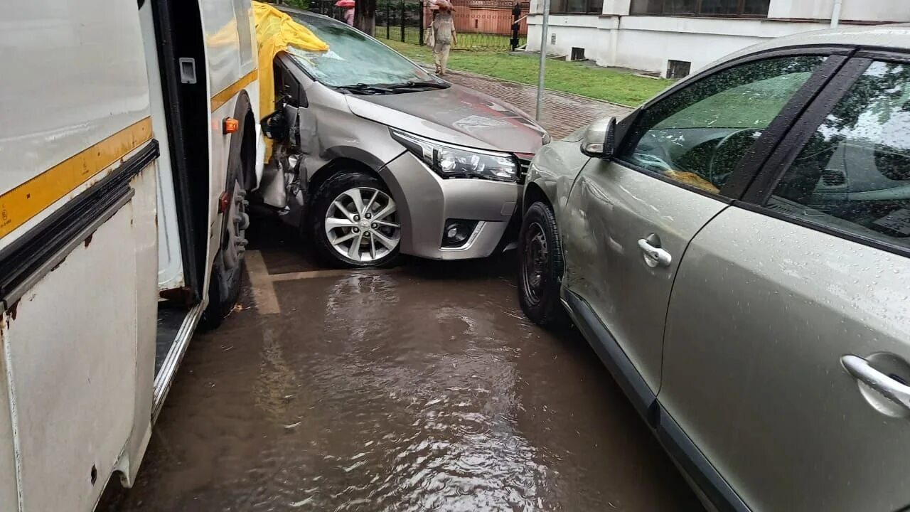 Дтп 3 дня назад. Дтп ул беговая 13. Дтп 3 дня назад. 08. Авария в москве сейчас на мкаде.
