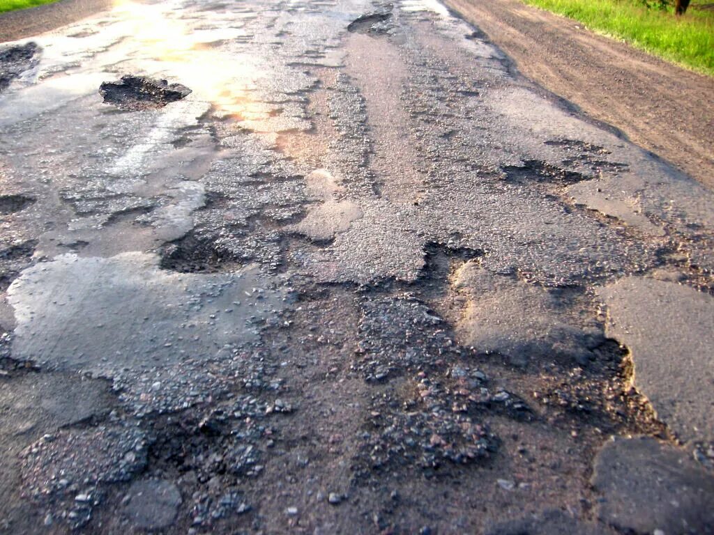 Плохие дороги ответ. Плохие дороги. Разбитые дороги. Плохая дорога. Убитые дороги.