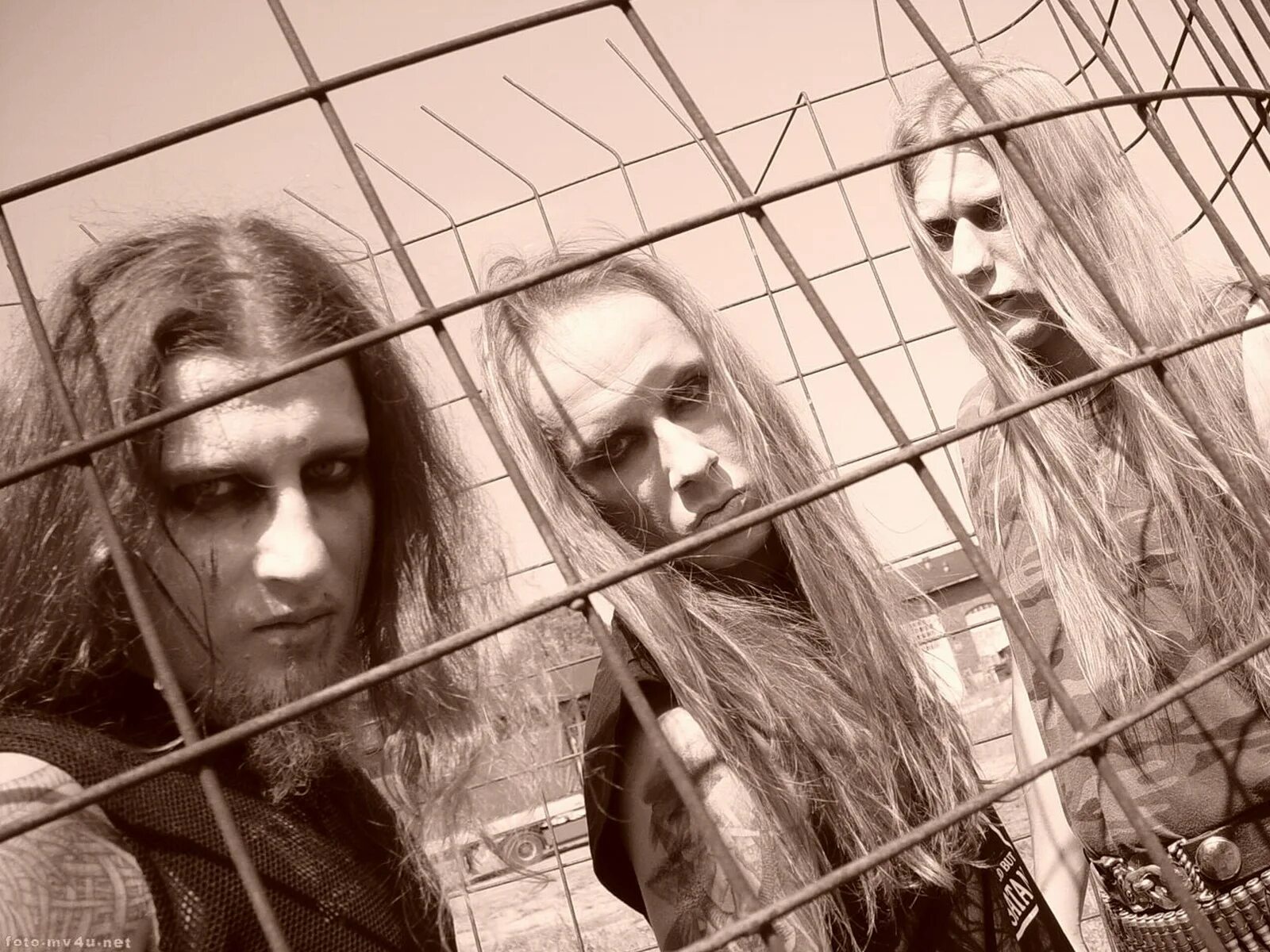 Thelema bass. Томаш Врублевский Behemoth. Группа Behemoth. Behemoth 1999. Behemoth Satanica 1999.