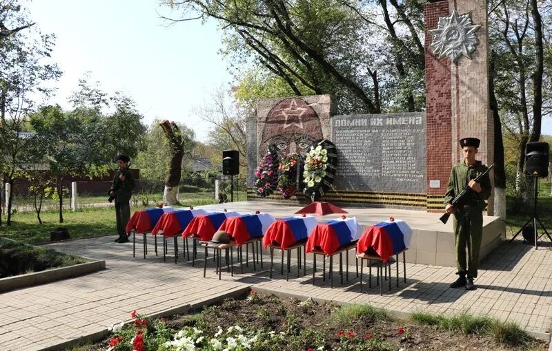 Гисметео краснодарский край новокубанский район. Ляпино Новокубанский район. Хутор Ляпино Новокубанского. Х.Ляпино Новокубанский район. Вечный огонь Новокубанск.