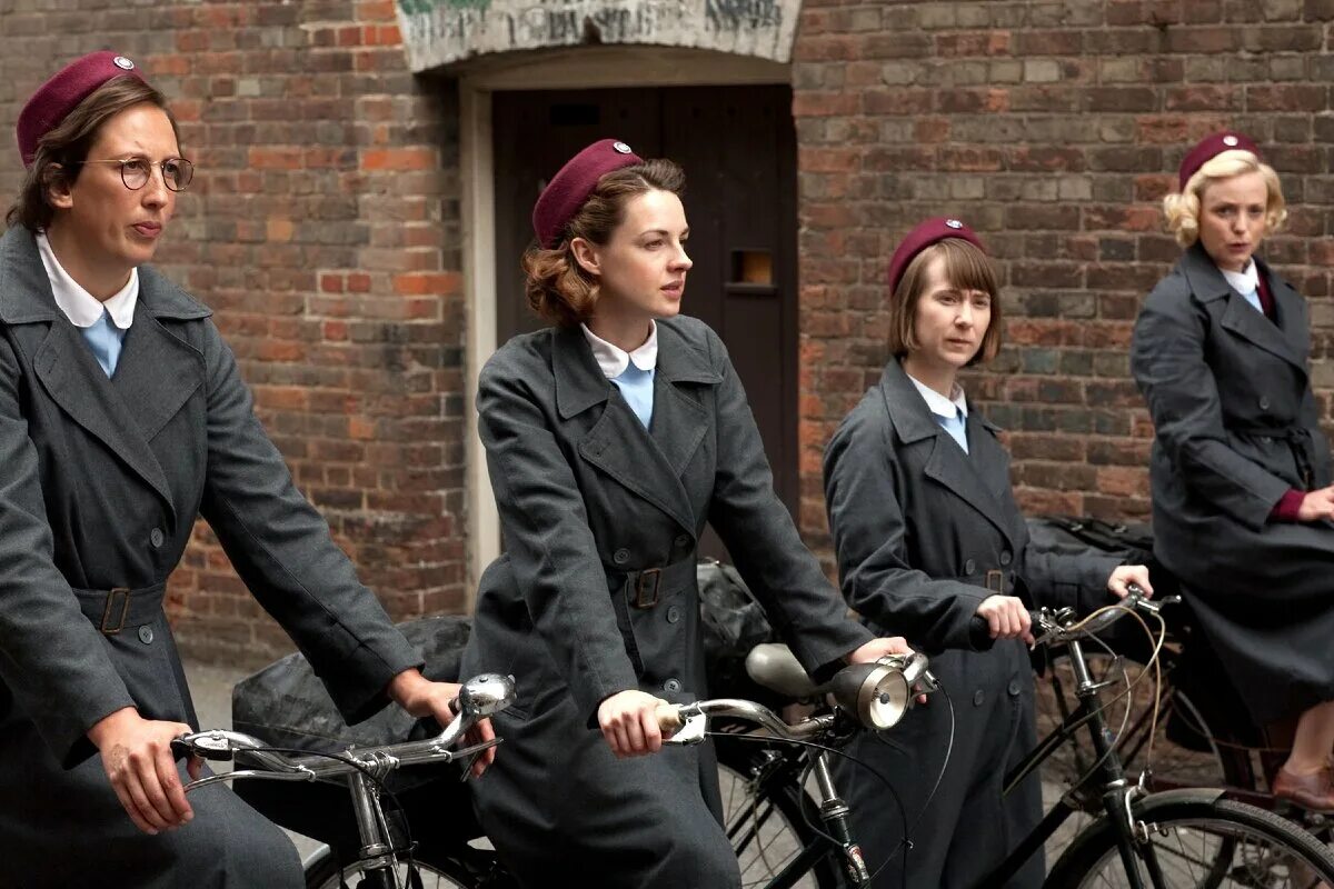 Зовете вызовете. Вызовите акушерку / call the midwife. Зовете вызовете. Сестра джулиана вызовите акушерку. Зовете вызовете.