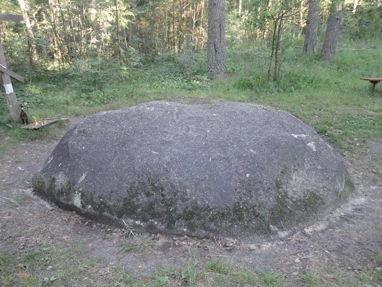 камень даваско в аргентине. заказник «сенгилеевские горы». где лежал камень. мост любви дмитров камень. демерджи камень варлей.
