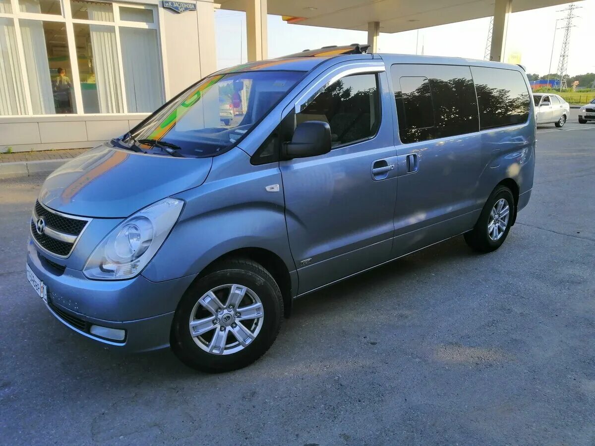 Hyundai минивэн 2008. Минивэн до 600000. Минивэн до 600000. Гибридная тойота минивэн. Минивэн 2010.