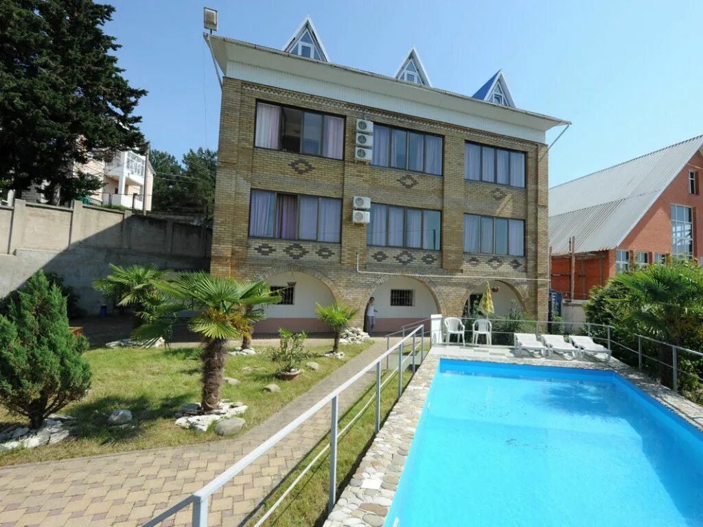 сочи лазурная номер стандарт-2. отель лазурная плюс фото. лазурная плюс отель в лазаревском. лазурная плюс отель в лазаревском. омега плюс 3 лазаревское.