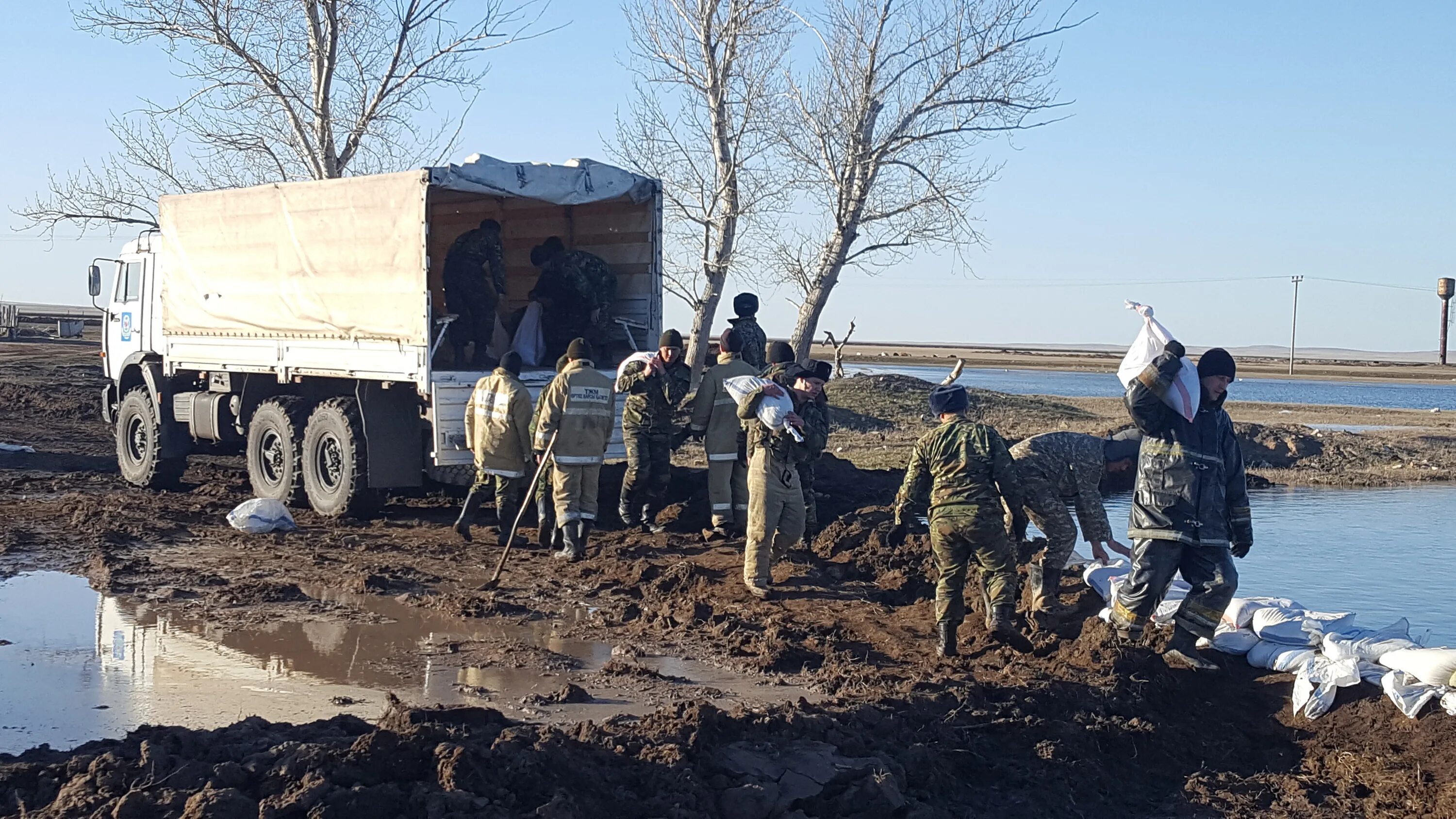 Наводнение в костанае. Апановка Костанайская область. Поселок Бускуль Казахстан. Кустанайская область станция Апановка. Апановка Тарановский район.