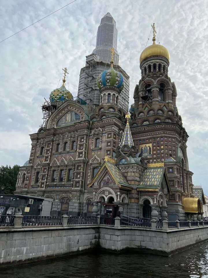 Спас на крови годы строительства. Храм Спаса-на-крови Санкт-Петербург. Храм спа́са на крови́ в Санкт-Петербурге. Храм в Питере спас на крови. Спас на крови Санкт-Петербург 1907.