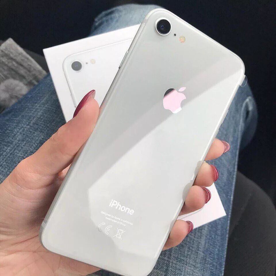 Iphone 8 256 gb цена. Айфон 8 Сильвер. Iphone 8 White. Iphone 8 белый. Apple iphone 8 64gb.