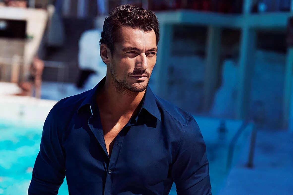 Дэвид ганди в пальто. Дэвид ганди 2021. Мужественный качества. Мужественный качества. Шикарный мужчина.