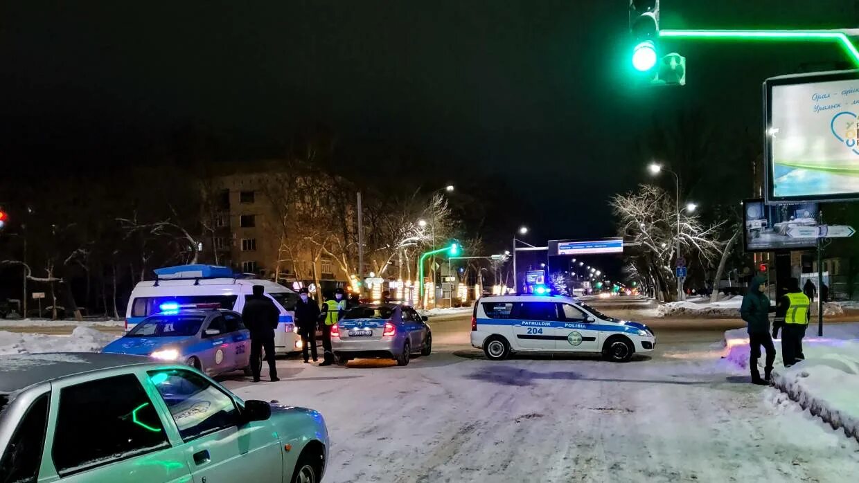 Интенсивная перестрелка началась в центре Алма-Аты. Массовые протесты Казахстан 2022 г.. Беспорядки в Казахстане декабре. Рейд ночью в Алма-Ате.