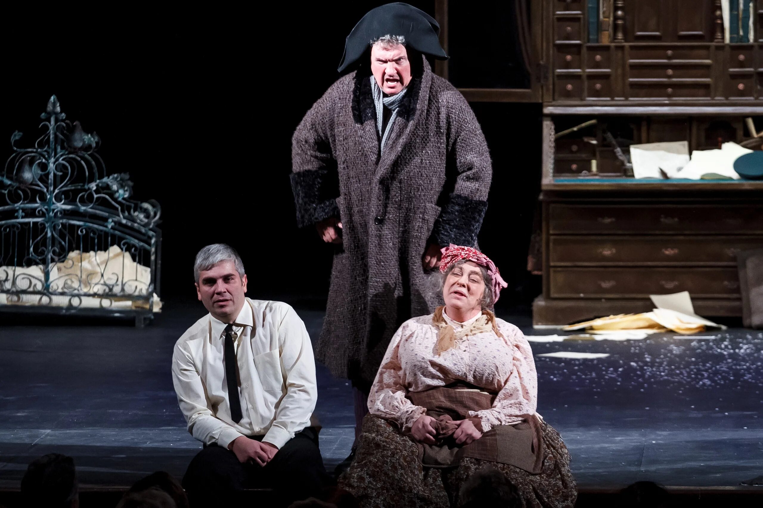 московский театр антреприз. москва центральный дом культуры железнодорожников. соврименныйтеатрантрепризы. комедия близкие люди людмила артемьева.