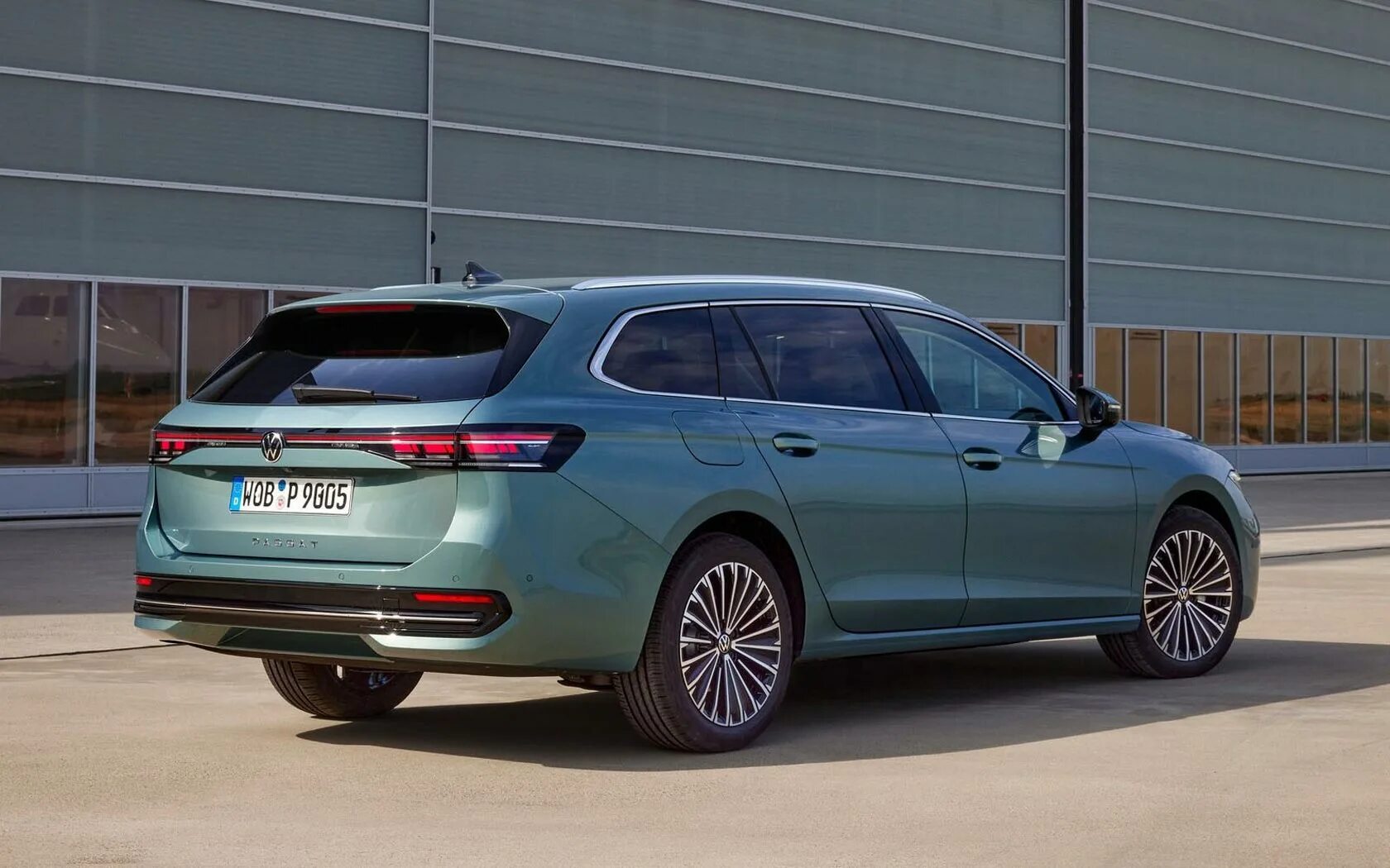 Passat 2023. Новый фольксваген пассат 2024. Passat универсал 2021. Volkswagen passat 2022 универсал. Volkswagen passat 2024 года.
