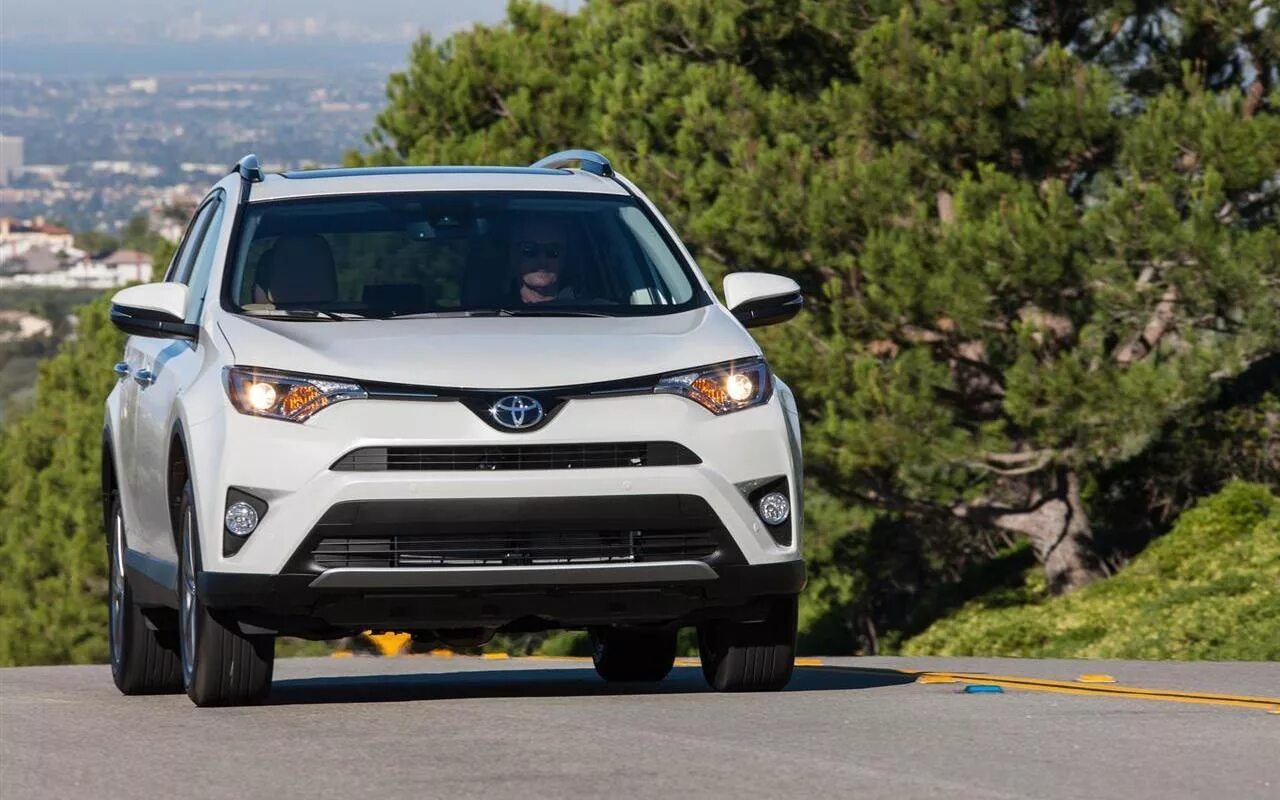 Ремонт рав 4 4 поколения. Toyota rav4 2017. тойота рав 4 2017. тойота рав 4 2016. toyota rav4 limited 2016.