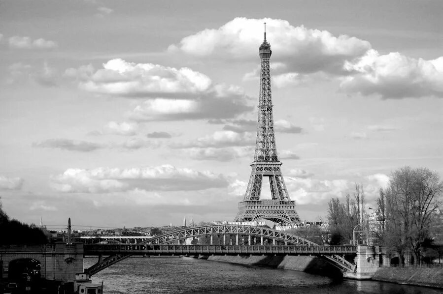 Эйфелева башня. Лондон эльфивая башня. Эйфелева башня близко. Эйфель. Эйфель башня ночью.